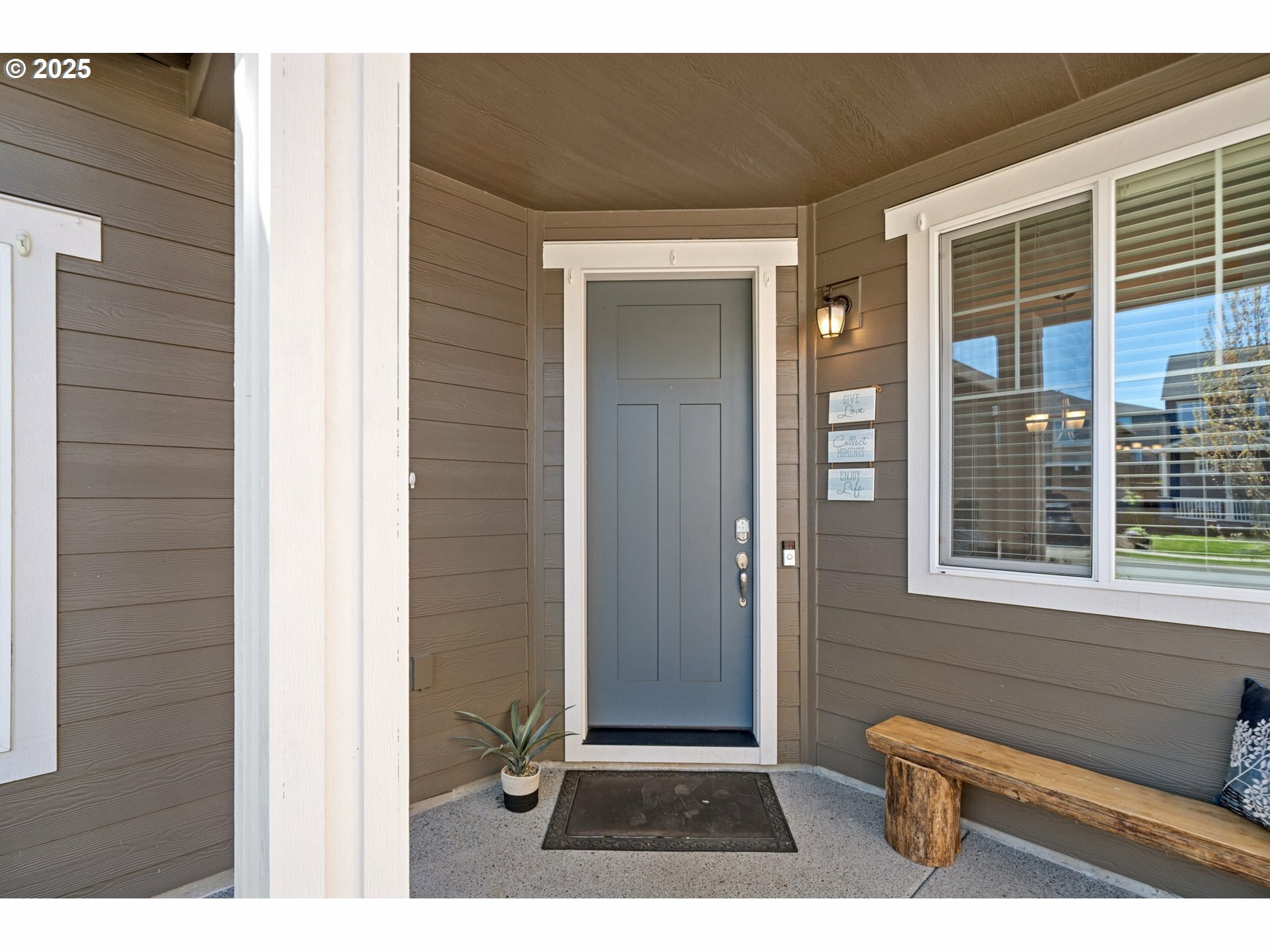Property Photo: 3553 NE Kingbird St WA 98607