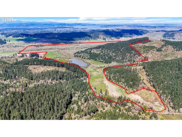 Property Photo: 26900 Crow Rd OR 97402