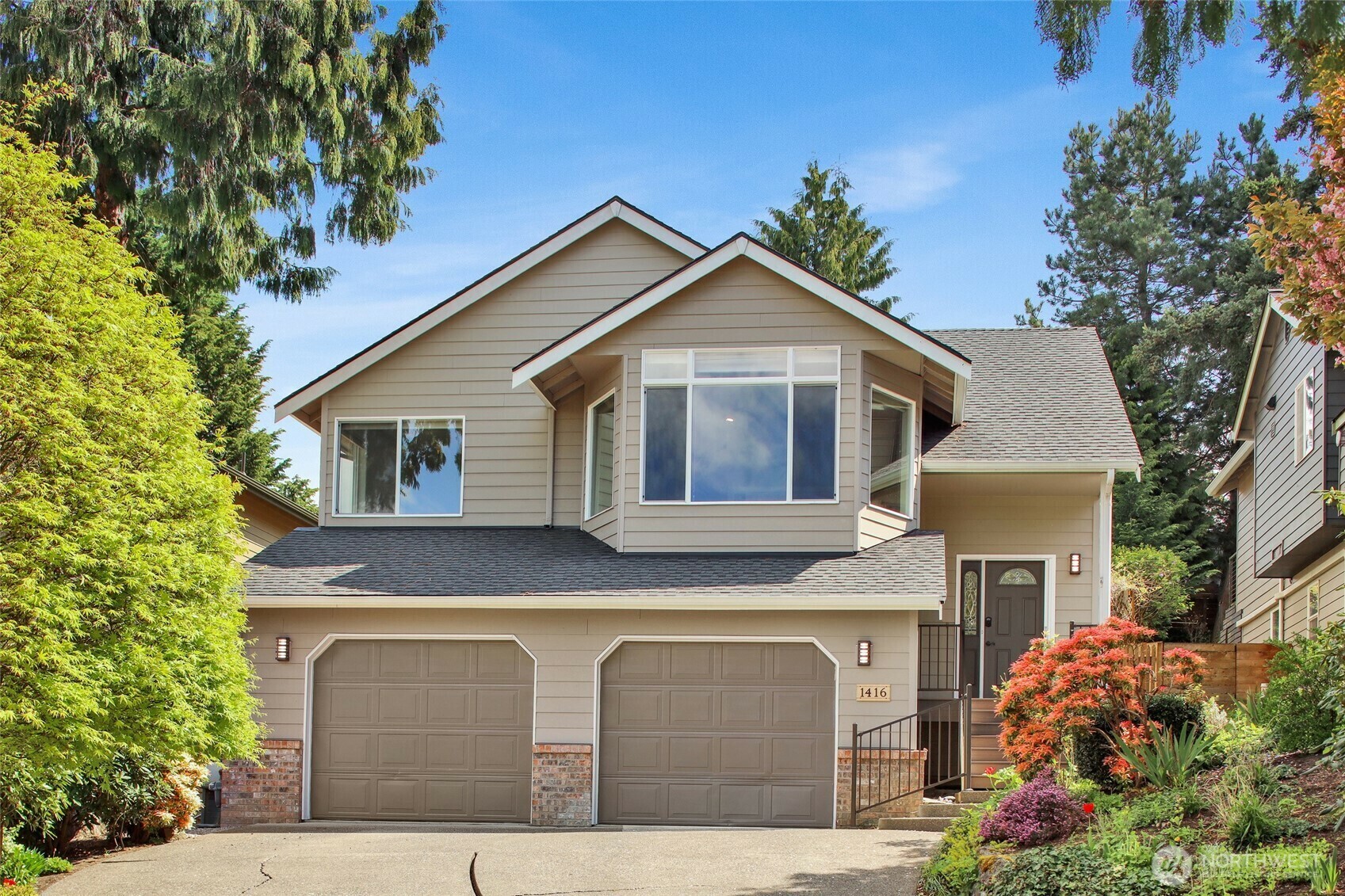 Property Photo: 1416 Toledo Street WA 98226