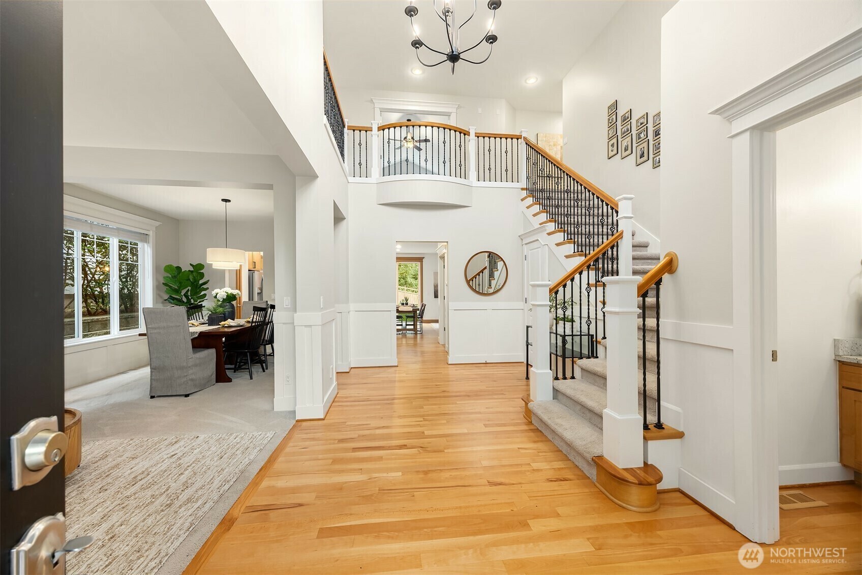 Property Photo: 2425 NE Daphne Street WA 98029