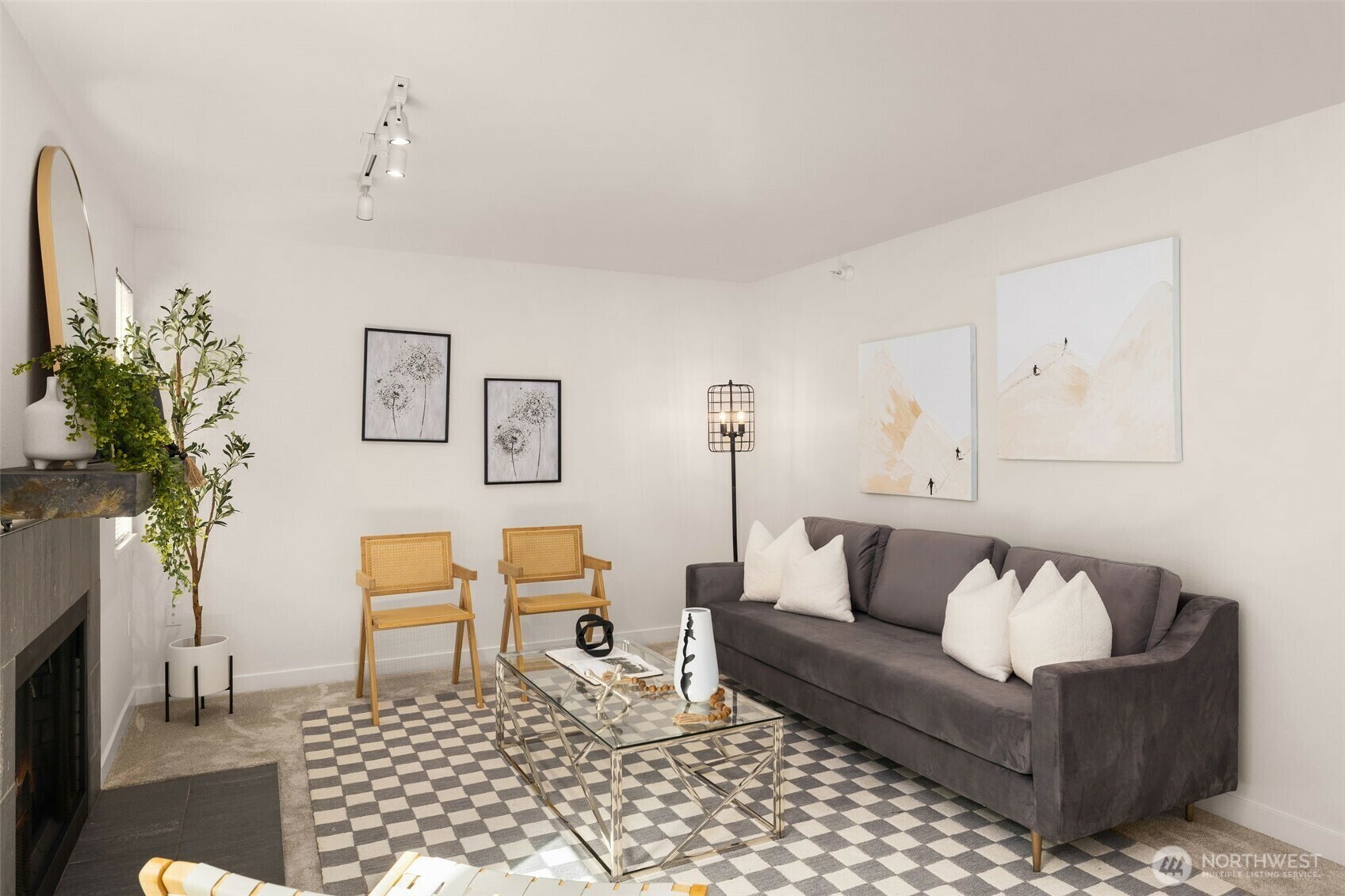 Property Photo:  700  Front Street S E101  WA 98027 