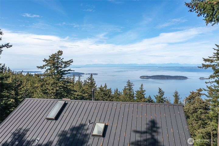 Property Photo: 3647 Buck Mountain Road WA 98245