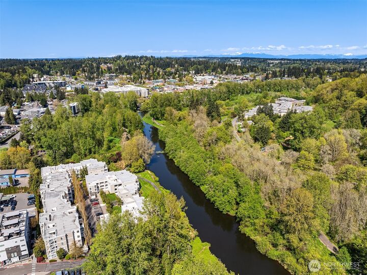 Property Photo: 17432 Bothell Way NE B305 WA 98011