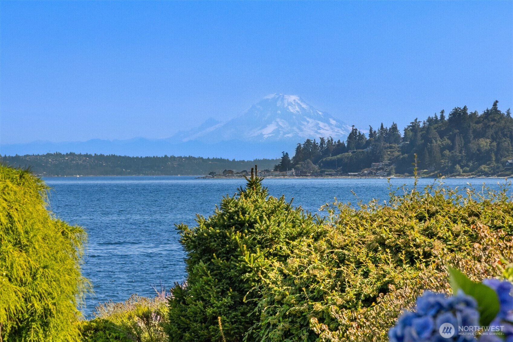 Property Photo:  10075  Manitou Beach Drive NE  WA 98110 