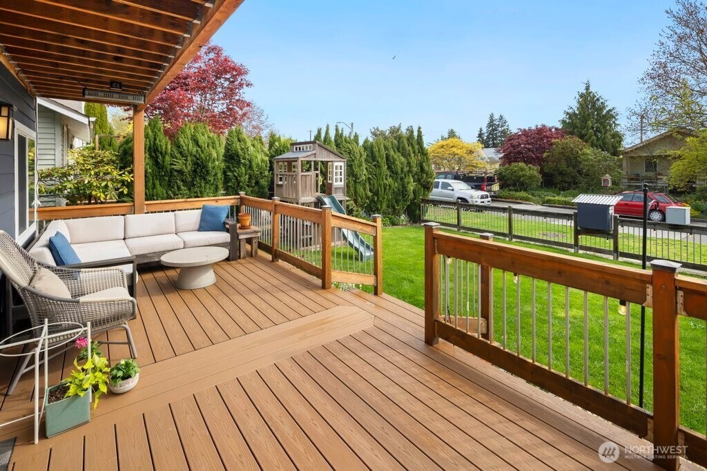 Property Photo: 7957 34th Avenue SW WA 98126