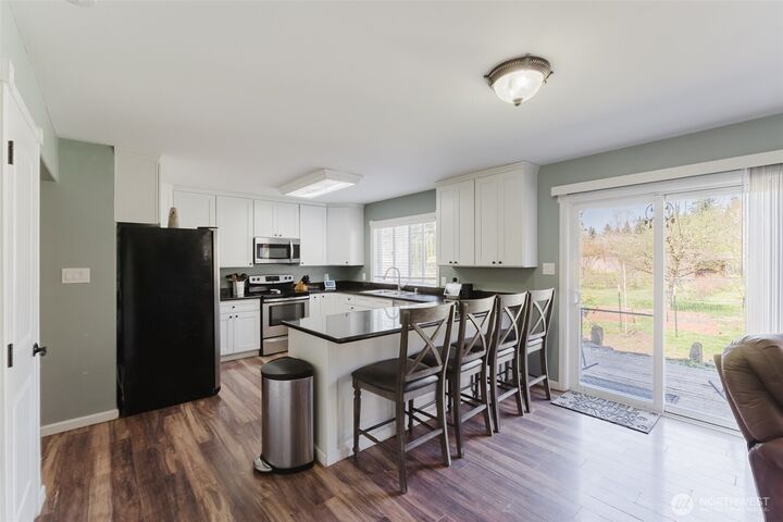 Property Photo: 7868 Chisholm Trail WA 98266