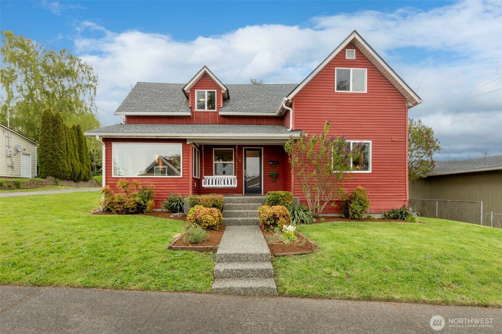 Property Photo: 1118 Scott Avenue WA 98310