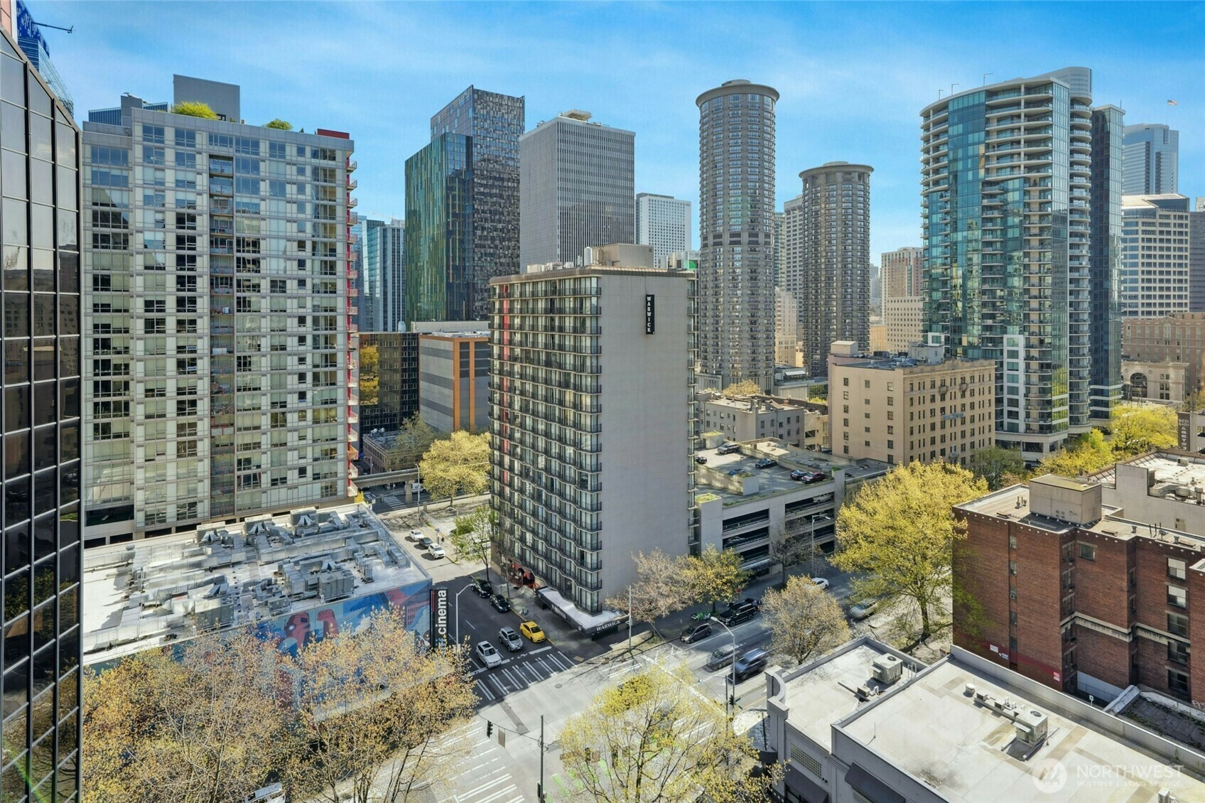 Property Photo: 2100 3rd Avenue 1505 WA 98121