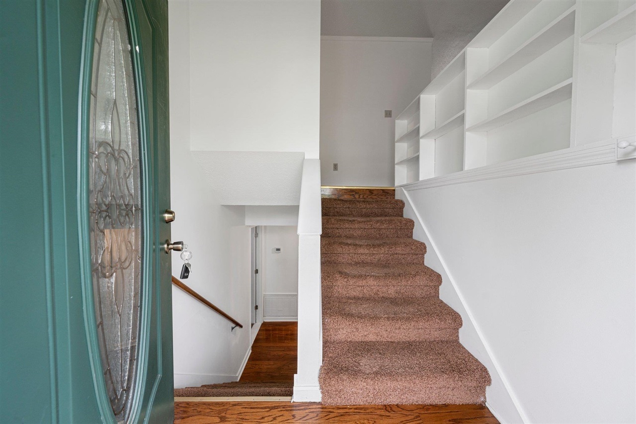 Property Photo:  212 Country Wood Place  KY 42101 