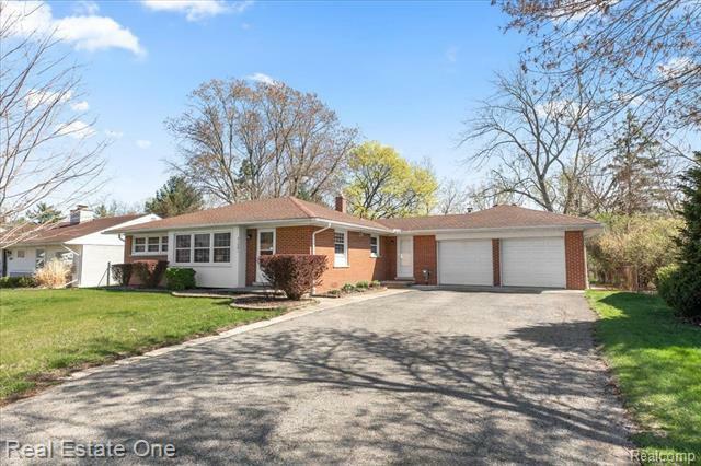 41091 Micol Drive  Plymouth Twp MI 48170 photo