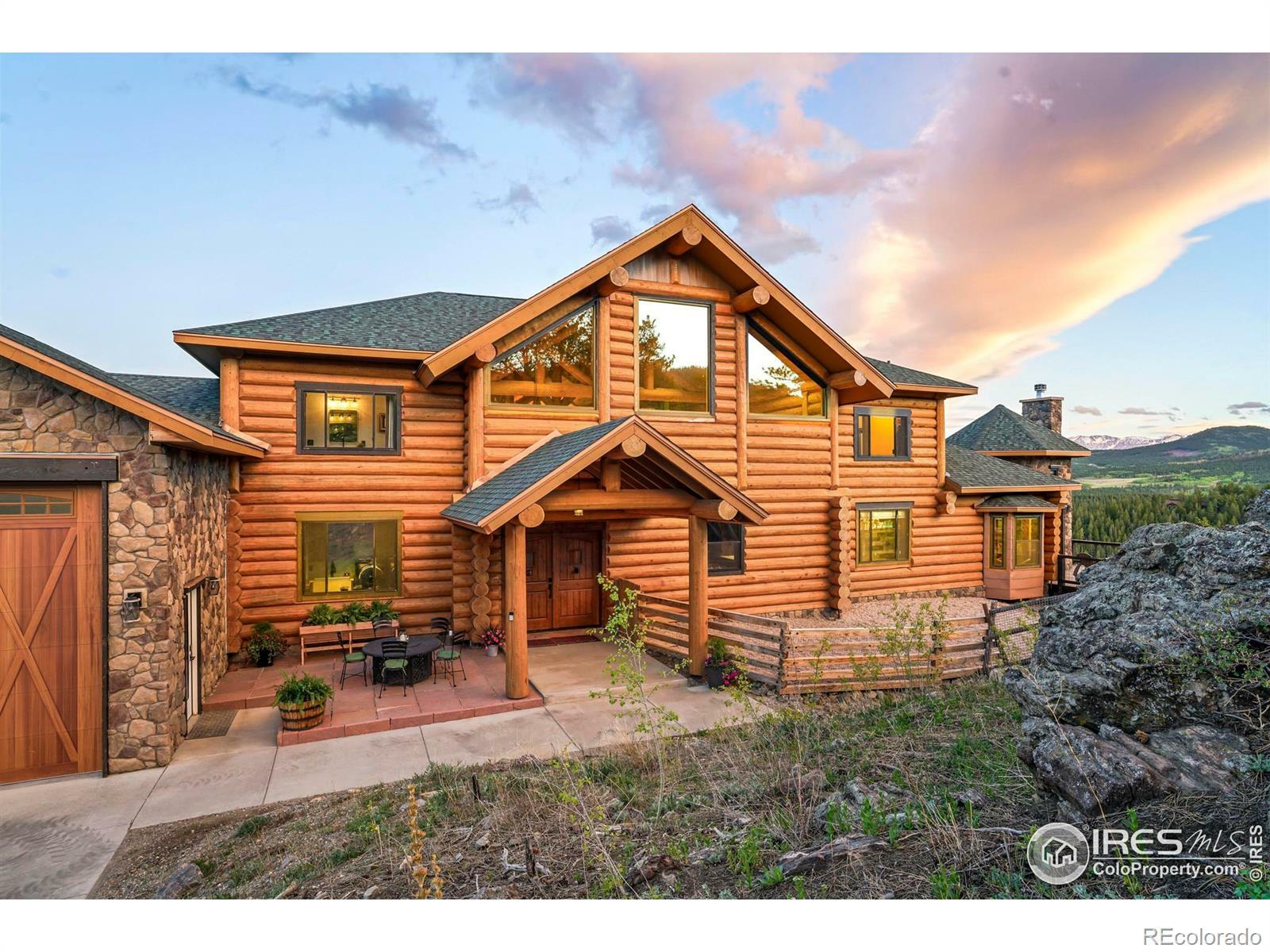 Property Photo: 4 Dill Pickle Place CO 80422