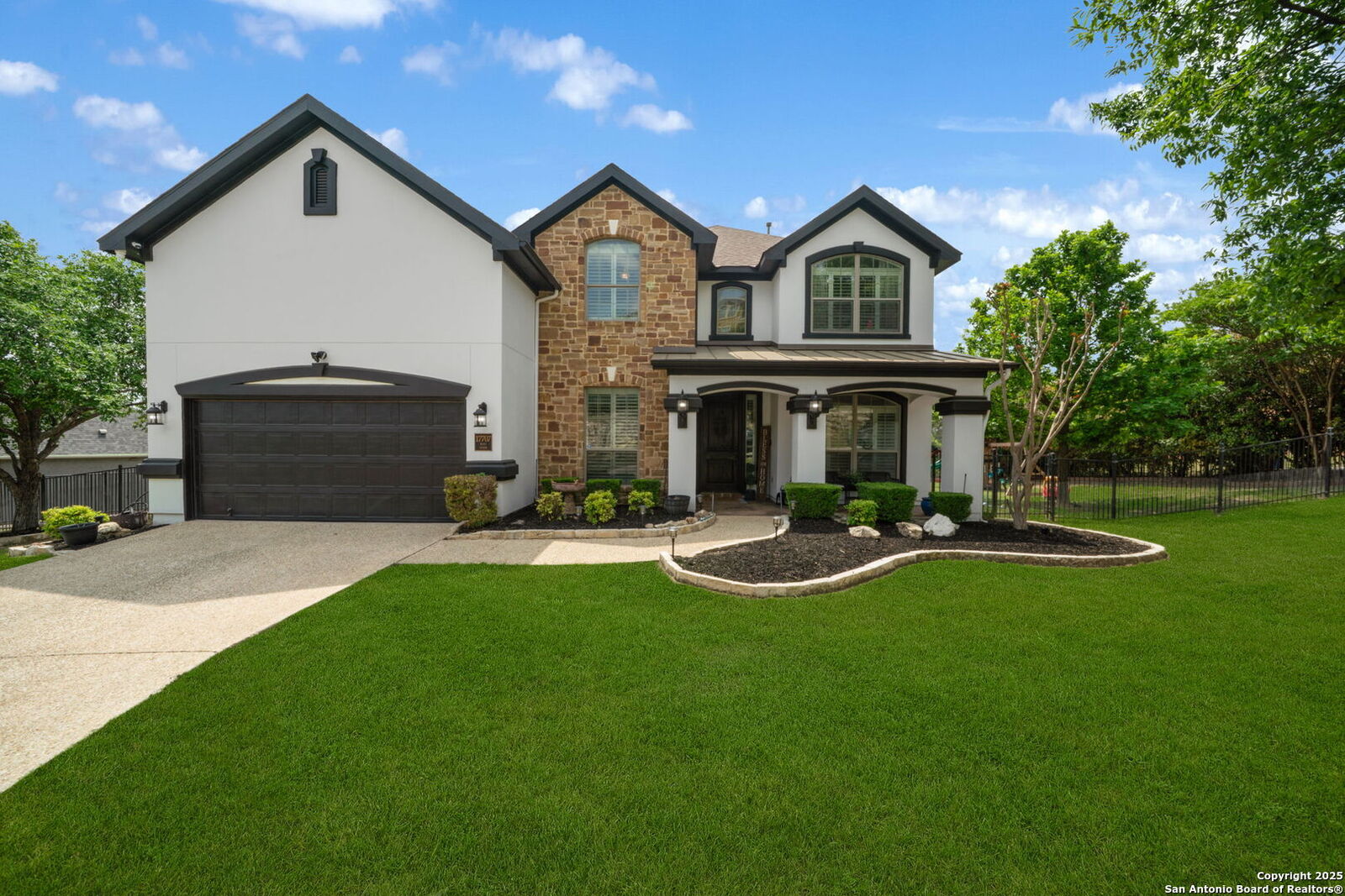 Property Photo: 17707 Maui Sands TX 78255