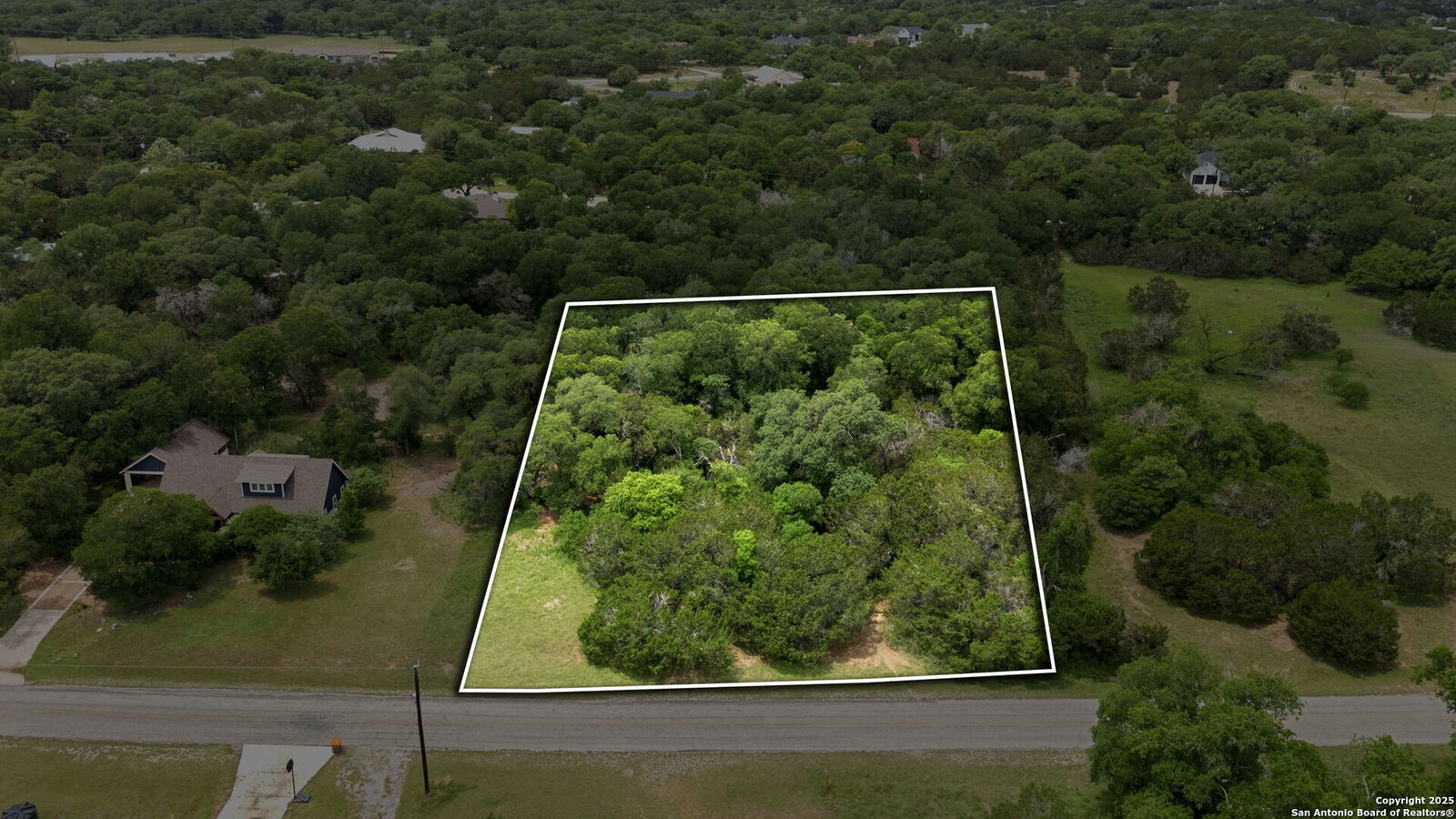 Property Photo: 228 River Forest TX 78006