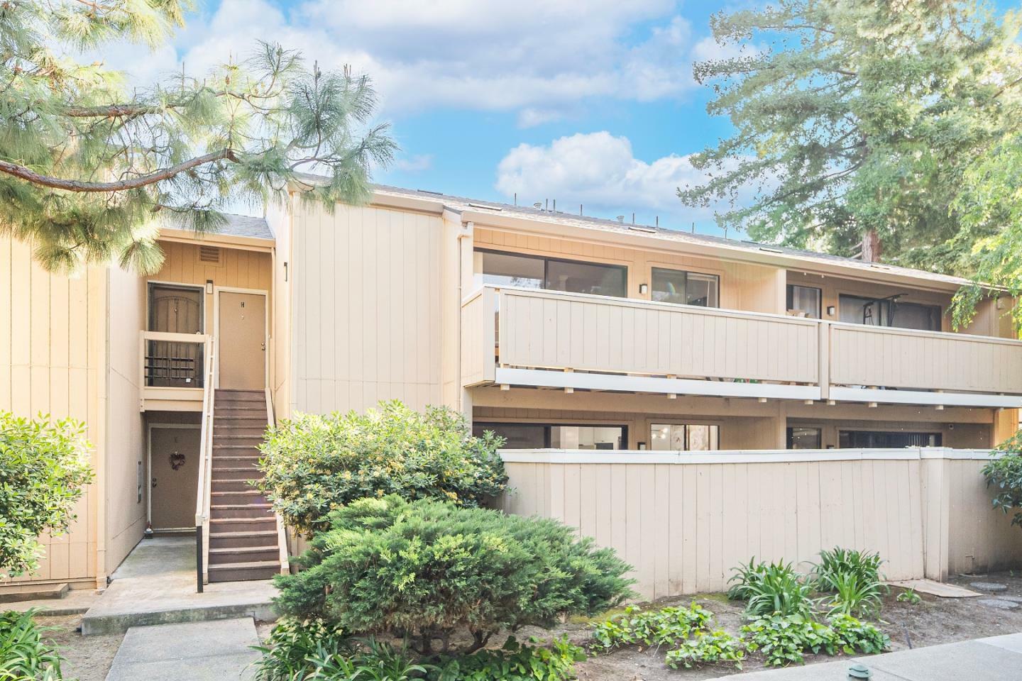 Property Photo: 952 Kiely Boulevard F CA 95051