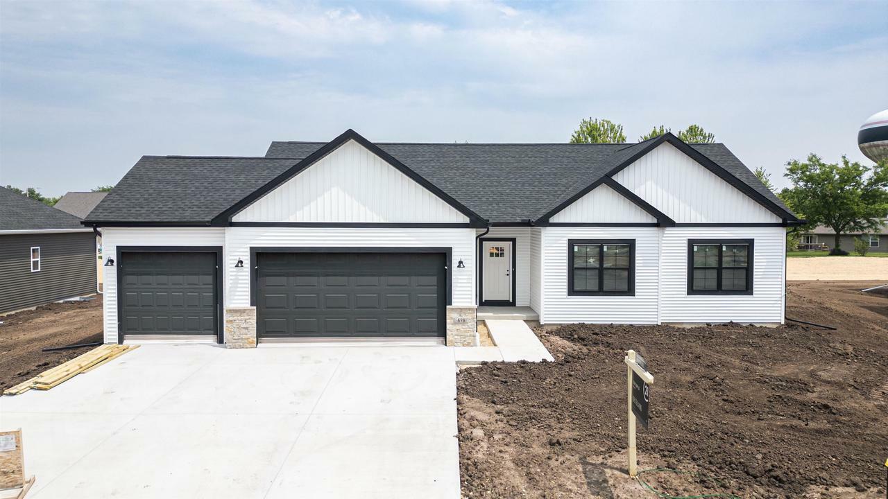 Property Photo: 898 Red Hawk Drive WI 53563