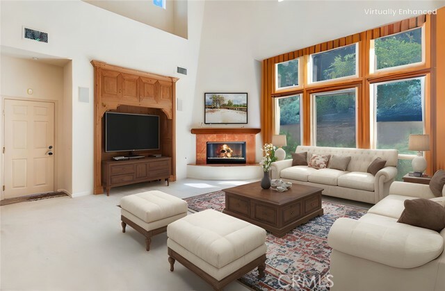 Property Photo: 1246 El Paseo CA 90631