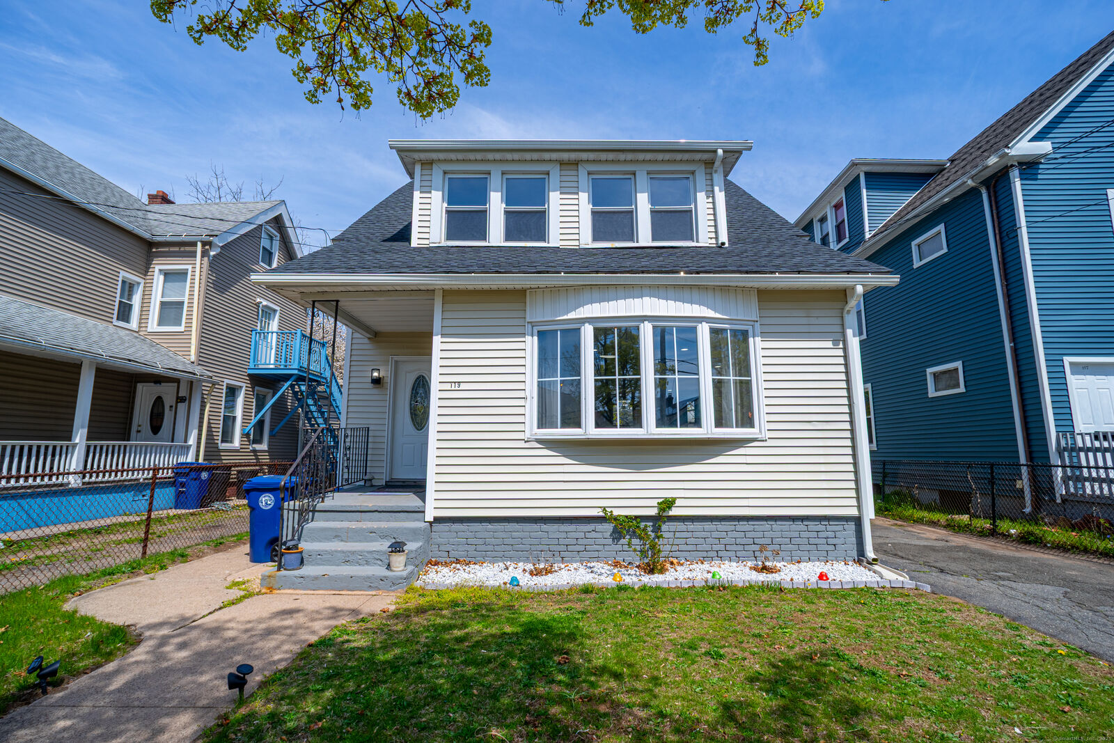Property Photo:  119 Thomas Street  CT 06516 