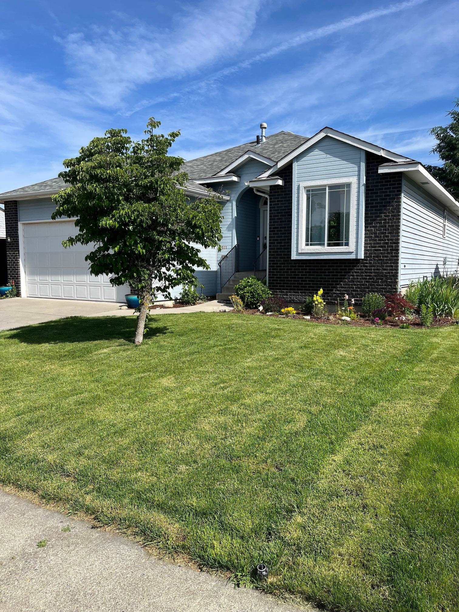 Property Photo: 511 E Walton Ave WA 99207