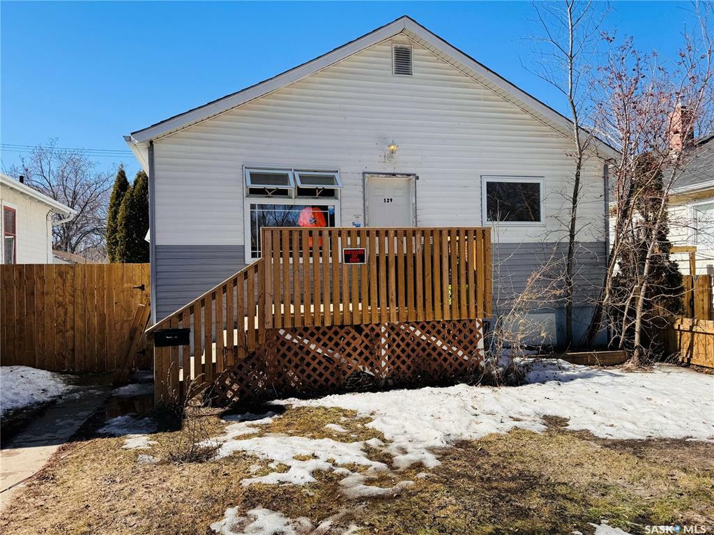 529 I Avenue N  Saskatoon SK S7L 0L5 photo