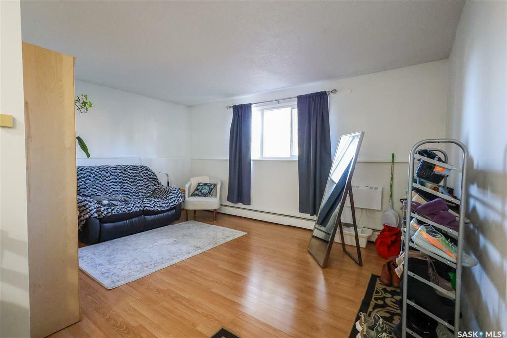 Property Photo: 533 27th Street E SK S6V 1W5