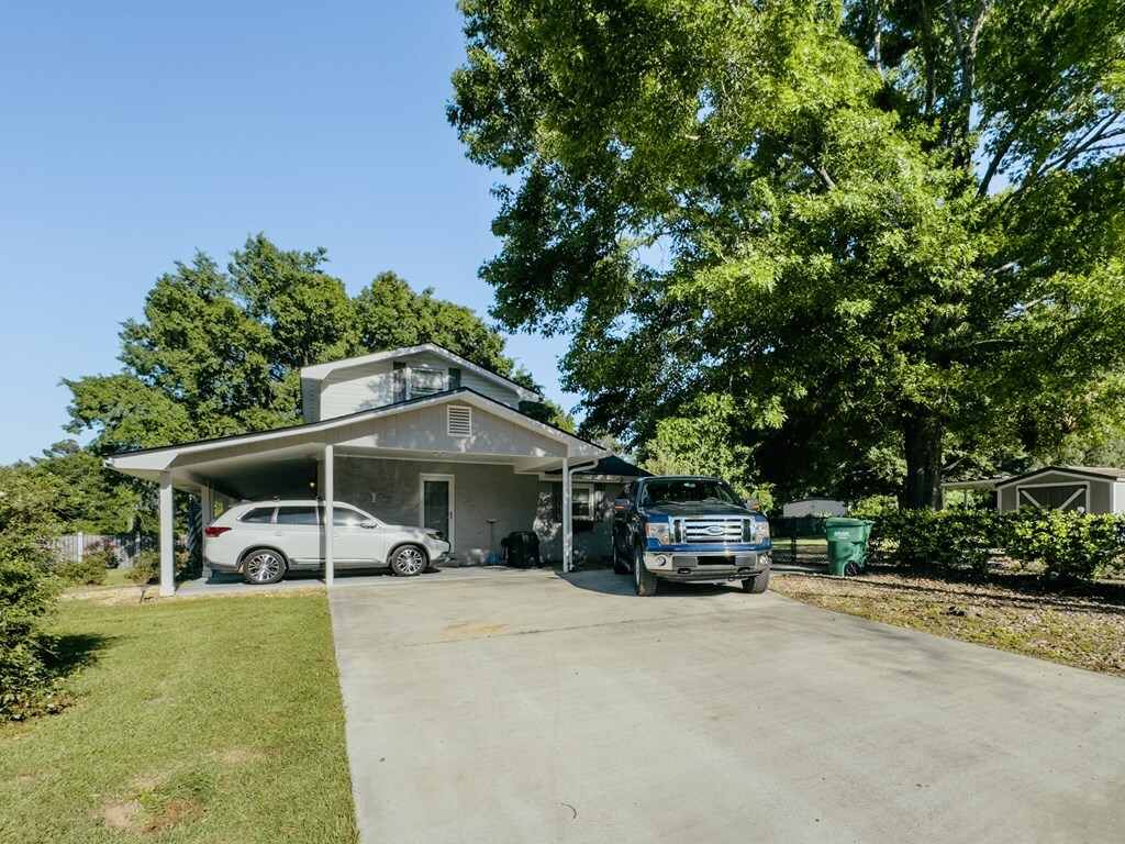 Property Photo: 15 McGee Rd GA 31947