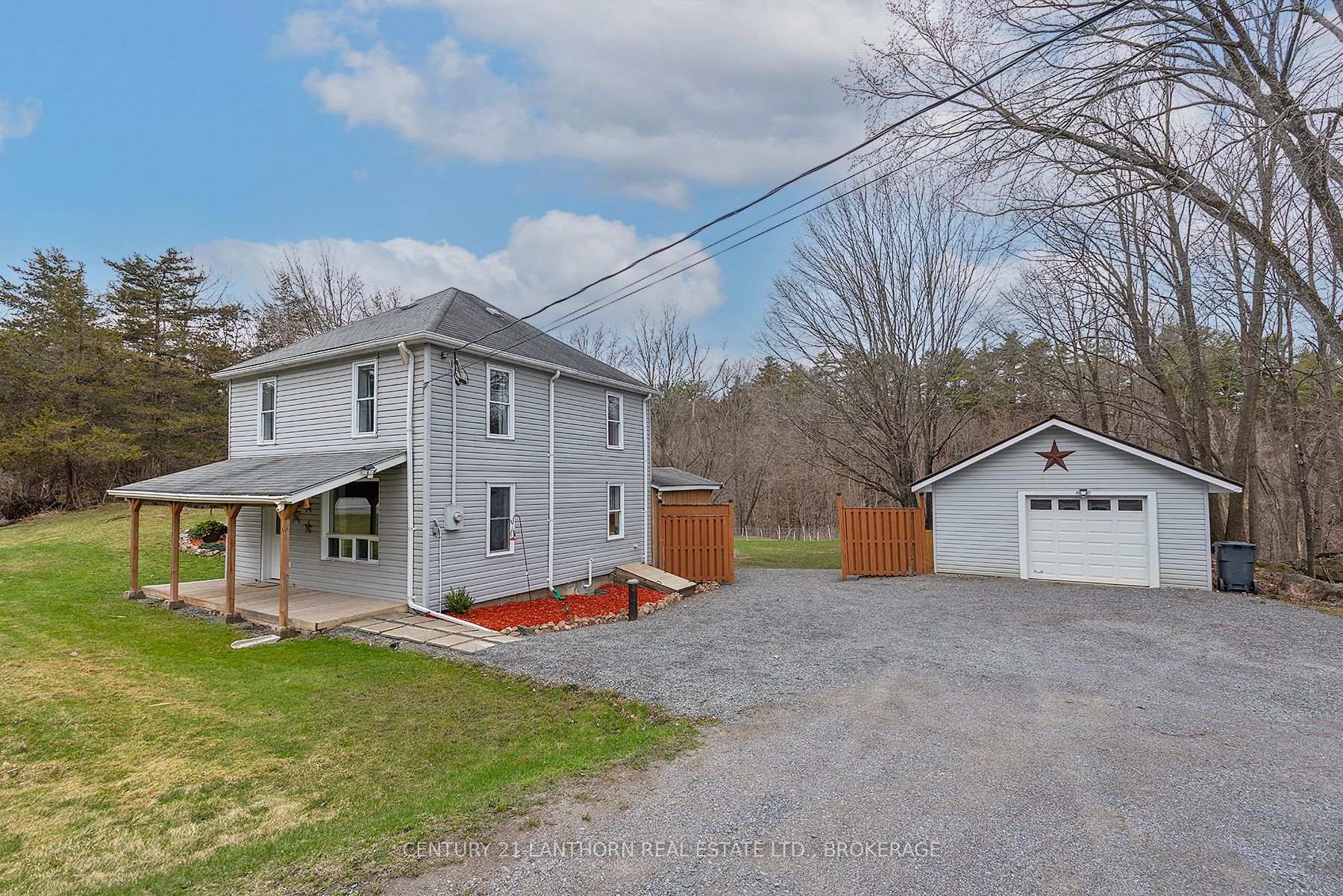 Photo de la propriété:  7993 Perth Road  ON K0K 2L0 