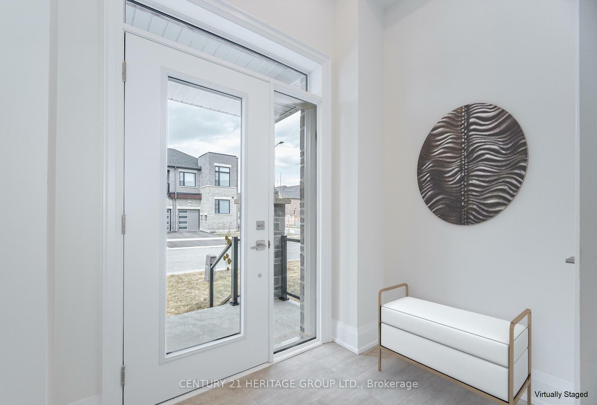 Photo de la propriété: 11 Schmeltzer Crescent ON L4E 1K7