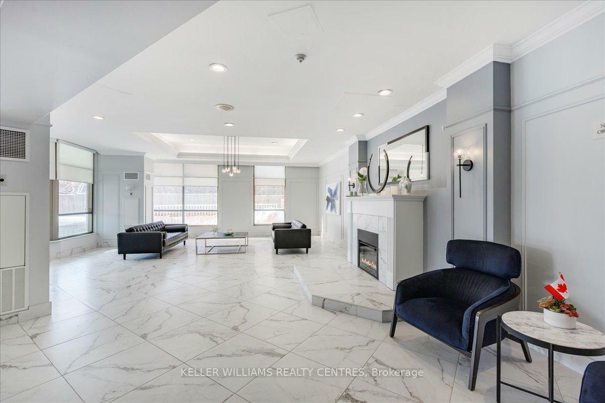 Property Photo: 712 Rossland Road E 612 ON L1N 9E8
