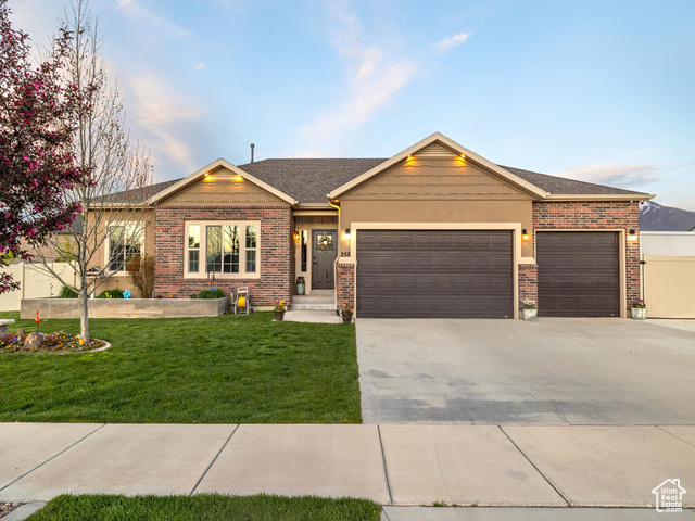 Property Photo: 258 N 1980 E UT 84660