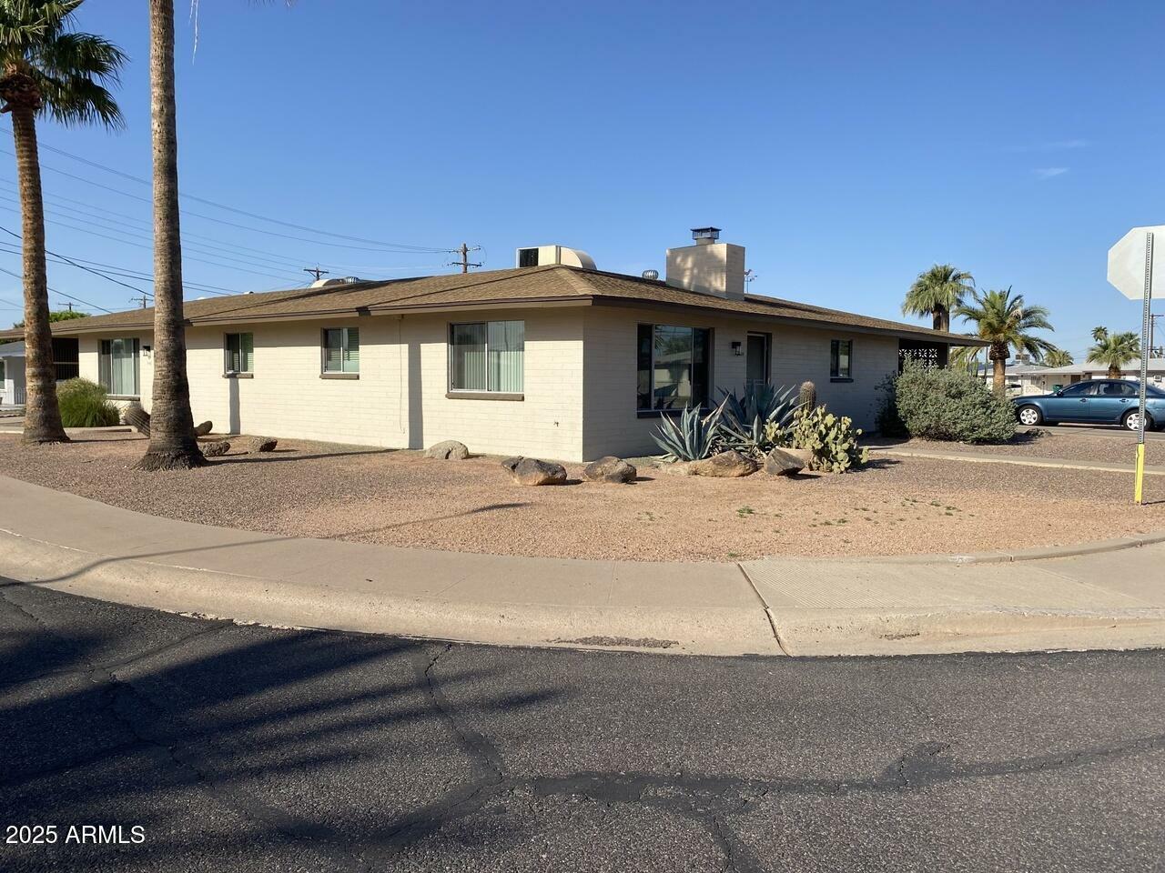 Property Photo: 264 N 54th Street AZ 85205
