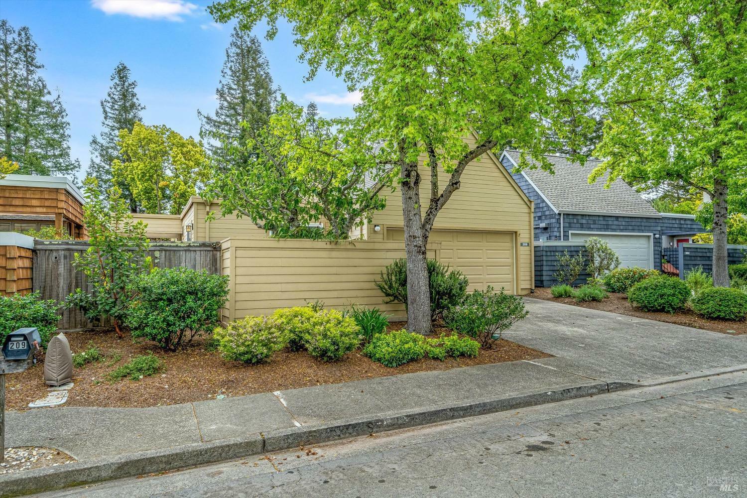 Property Photo: 209 Avenida Barbera Drive CA 95476