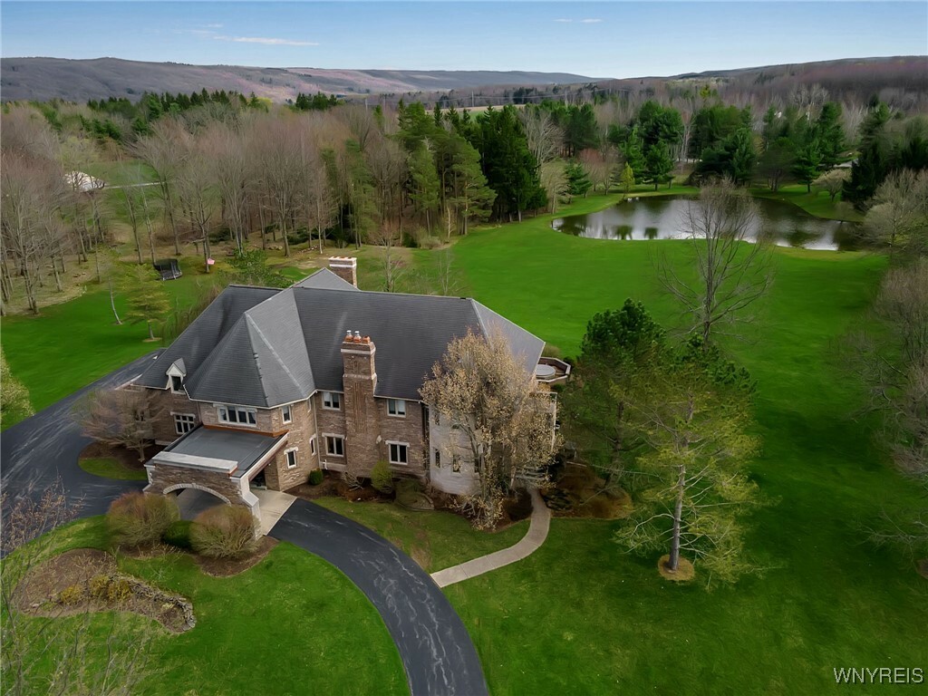 Property Photo: 1150 Underhill Road NY 14052