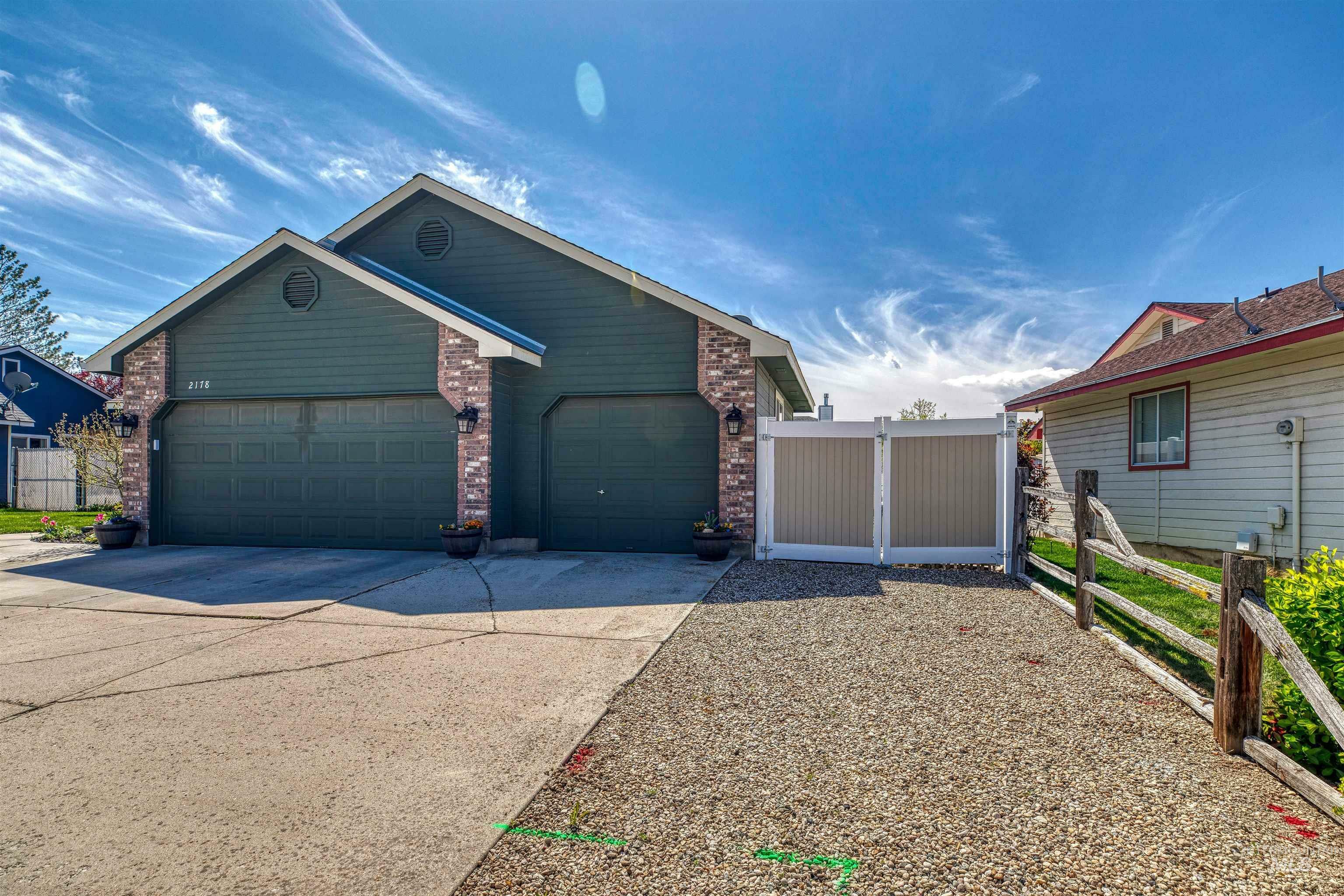 Property Photo: 2178 N Glennfield Way ID 83646-1282