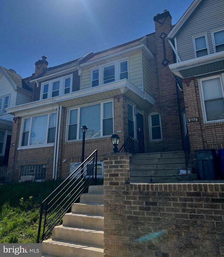 6426 N Smedley Street  Philadelphia PA 19126 photo