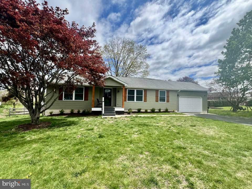 629 Arlington Street  East Greenville PA 18041 photo