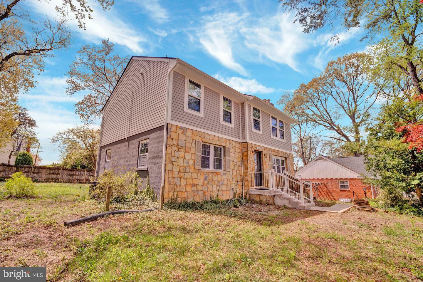 Property Photo: 4102 Gallows Road VA 22003