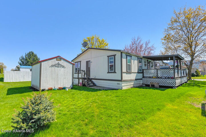 Property Photo:  2269 W Merlyn Way  ID 83854 