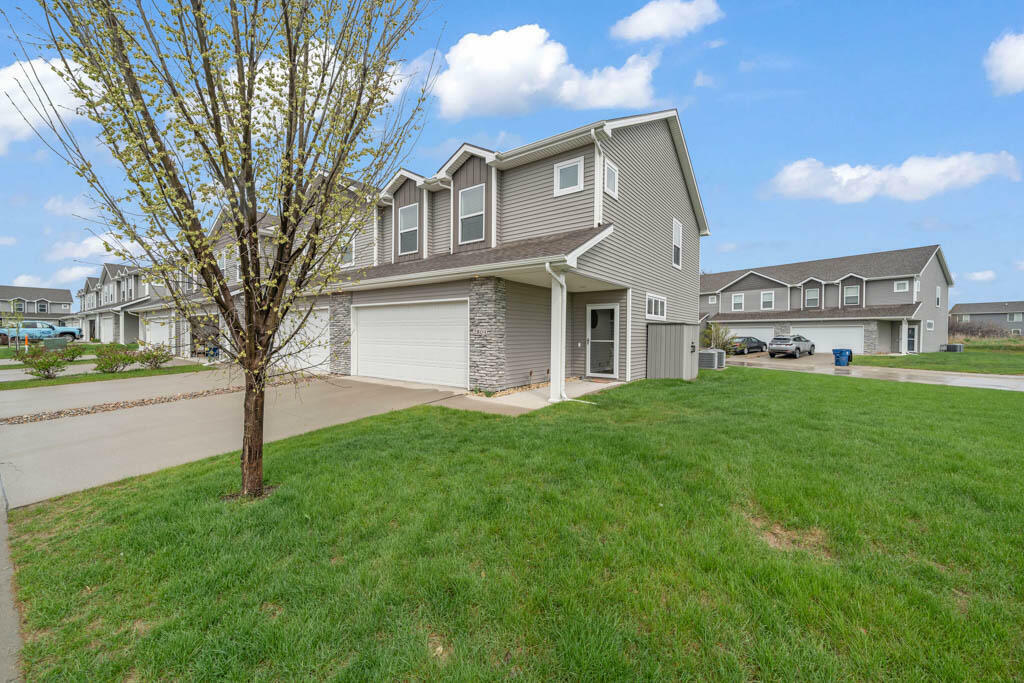 2804 NW Lois Lane  Ankeny IA 50023 photo