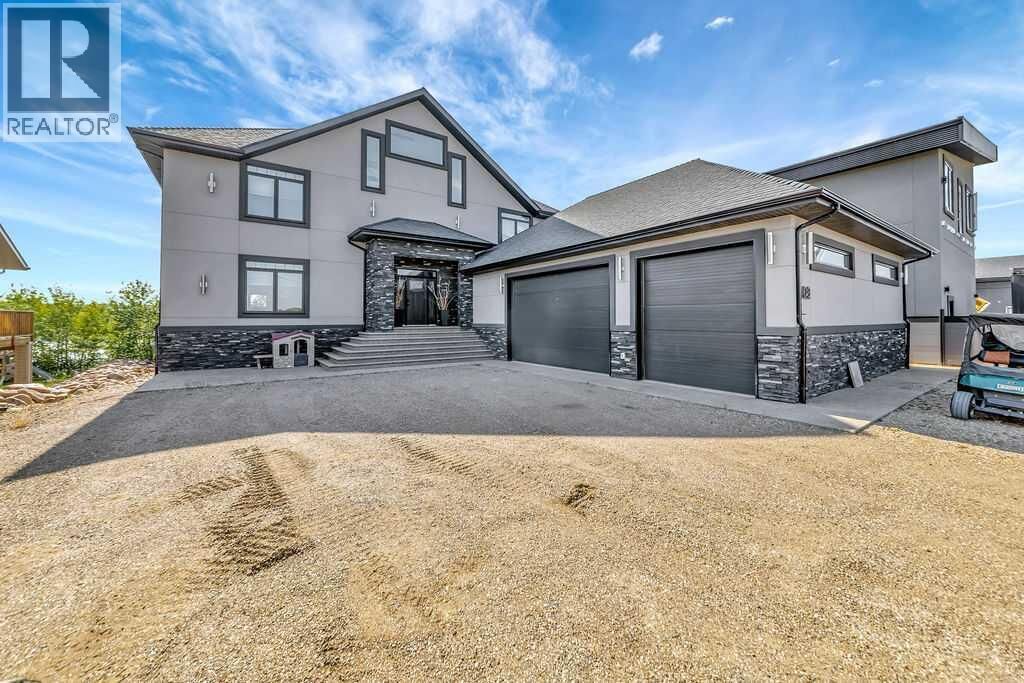Property Photo:  109 Columbus Street  SK S9V 1S6 