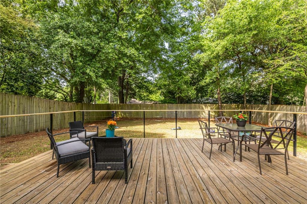 Property Photo: 1875 Fairway Circle NE GA 30319