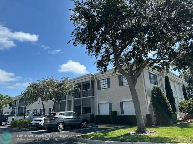 130 Cypress Club Dr 323  Pompano Beach FL 33060 photo