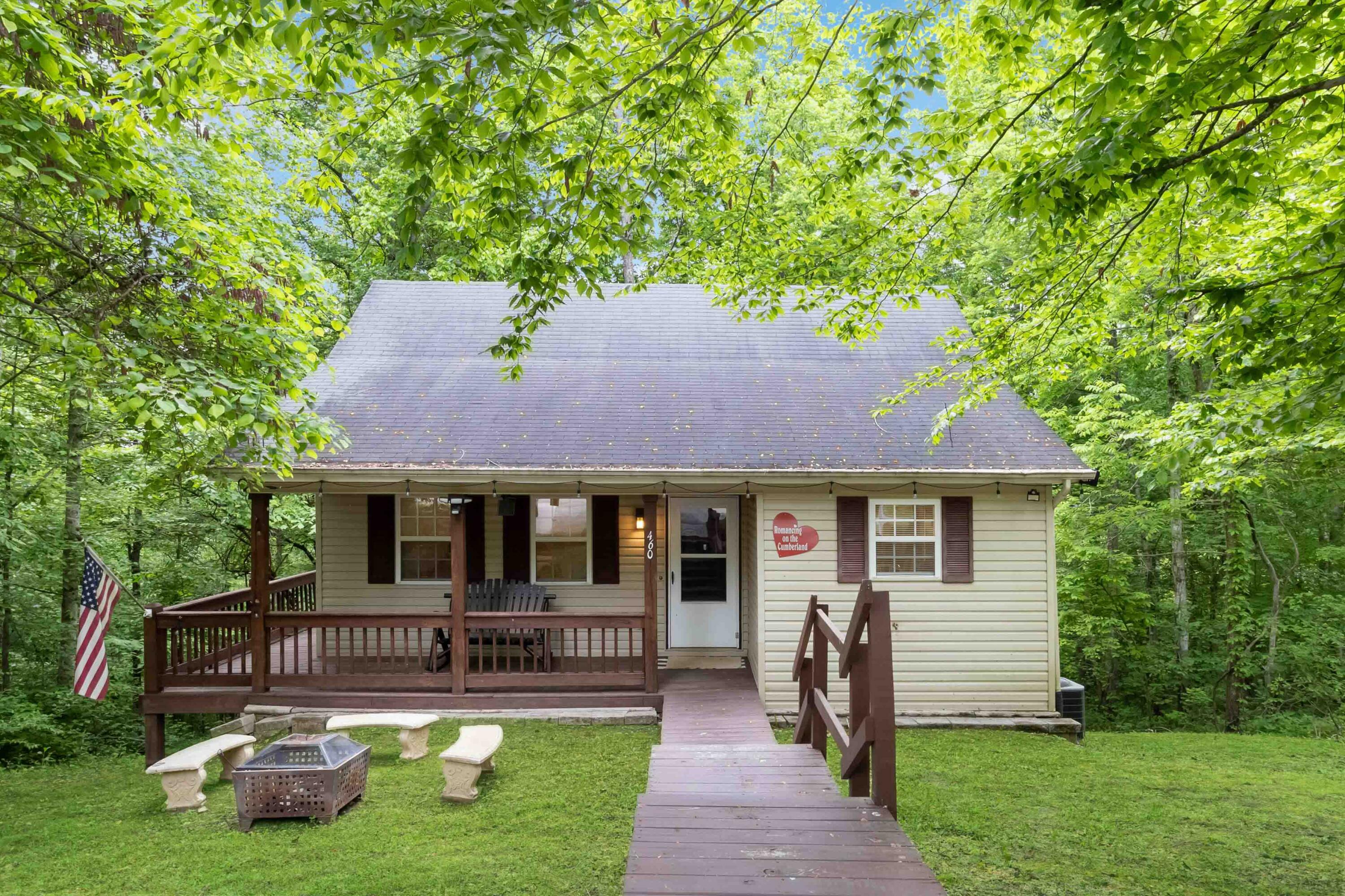 Property Photo: 460 Roberts Bend Road KY 42519