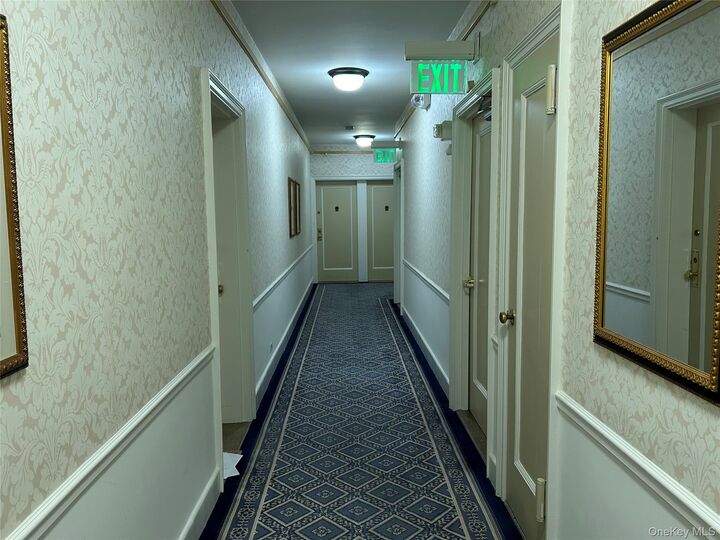 Property Photo:  6 Midland Gardens 5A  NY 10708 