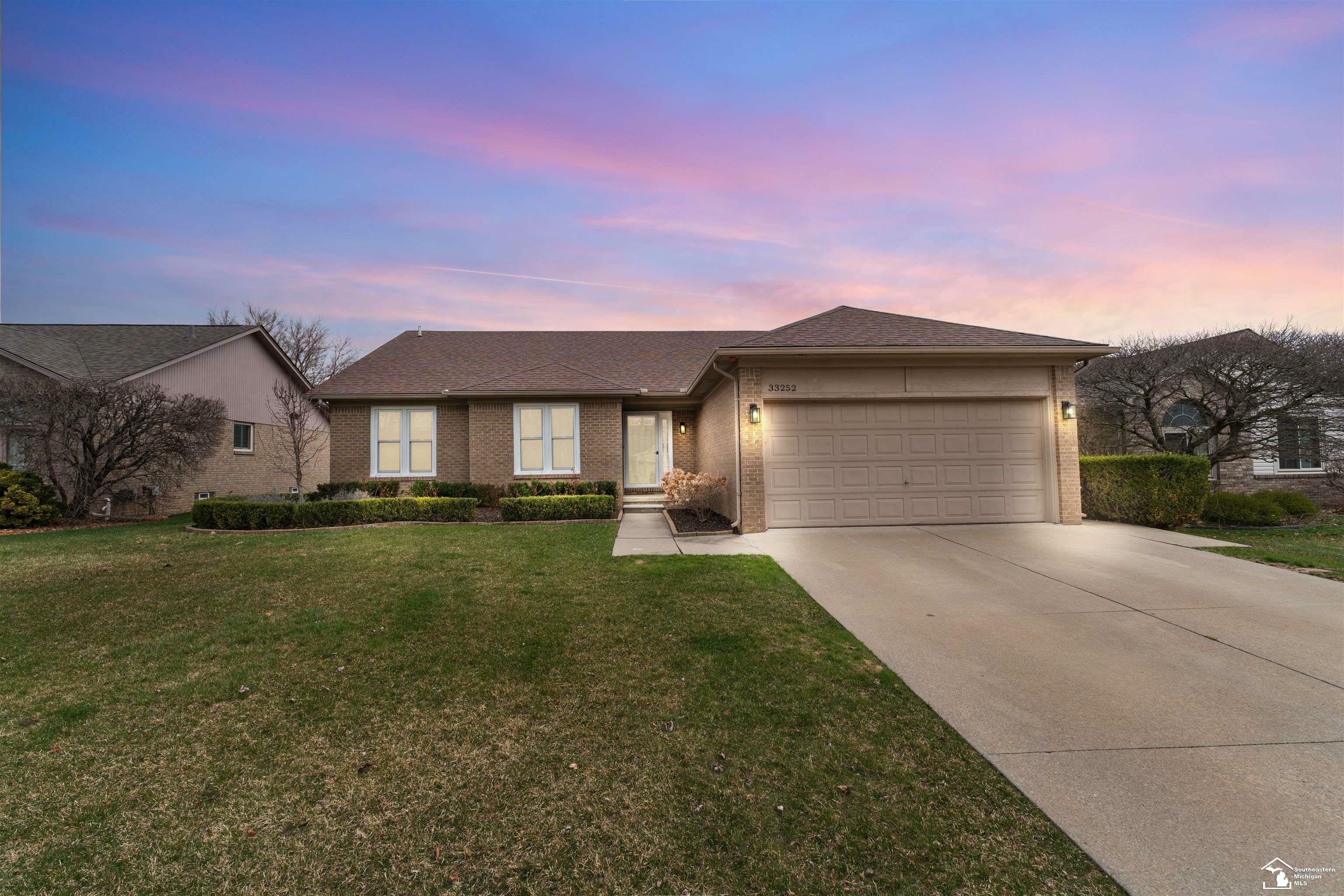 Property Photo: 33252 Mazara MI 48026