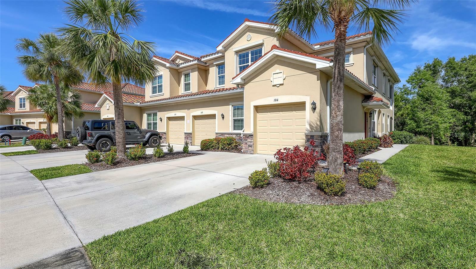 Property Photo: 8352 Enclave Way 104 FL 34243