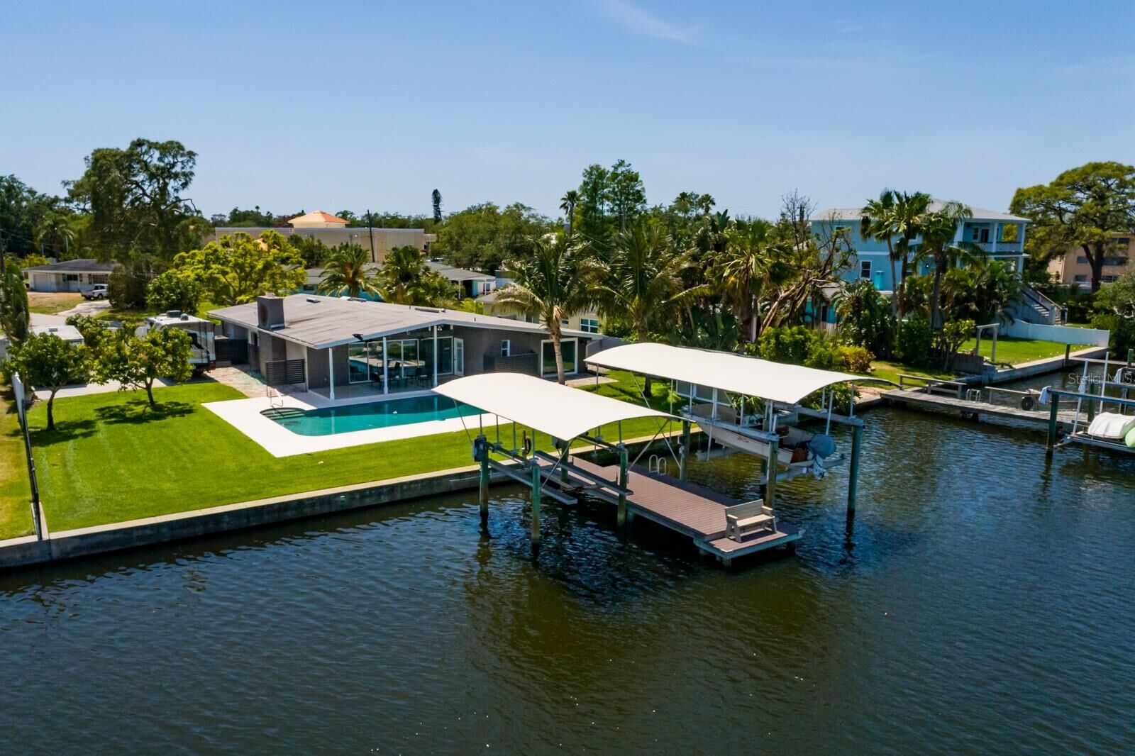Property Photo: 263 87th Avenue N FL 33702