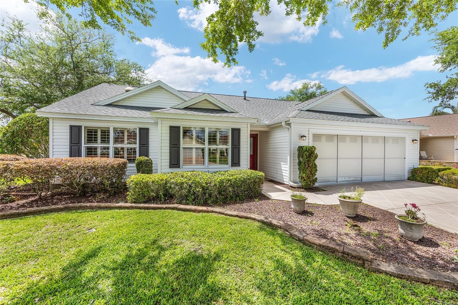 Property Photo:  2700 Plainridge Loop  FL 32162 