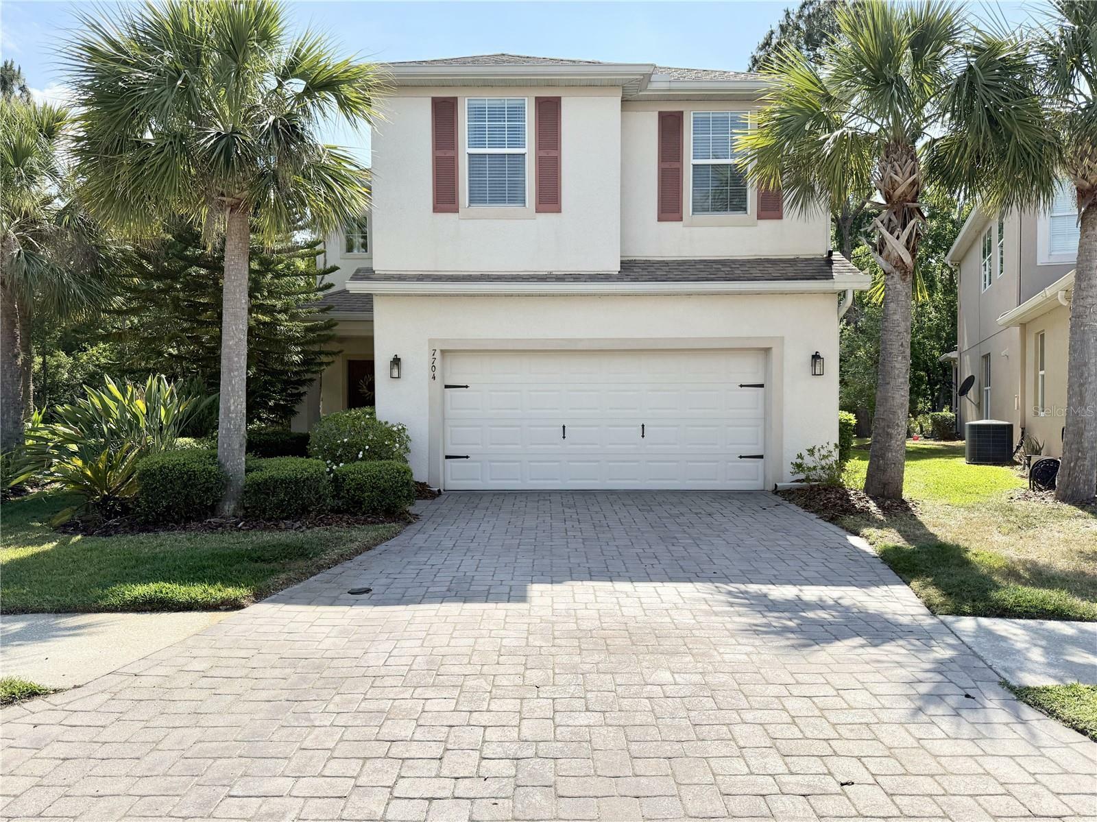 Property Photo: 7704 Tuscany Woods Dr FL 33647