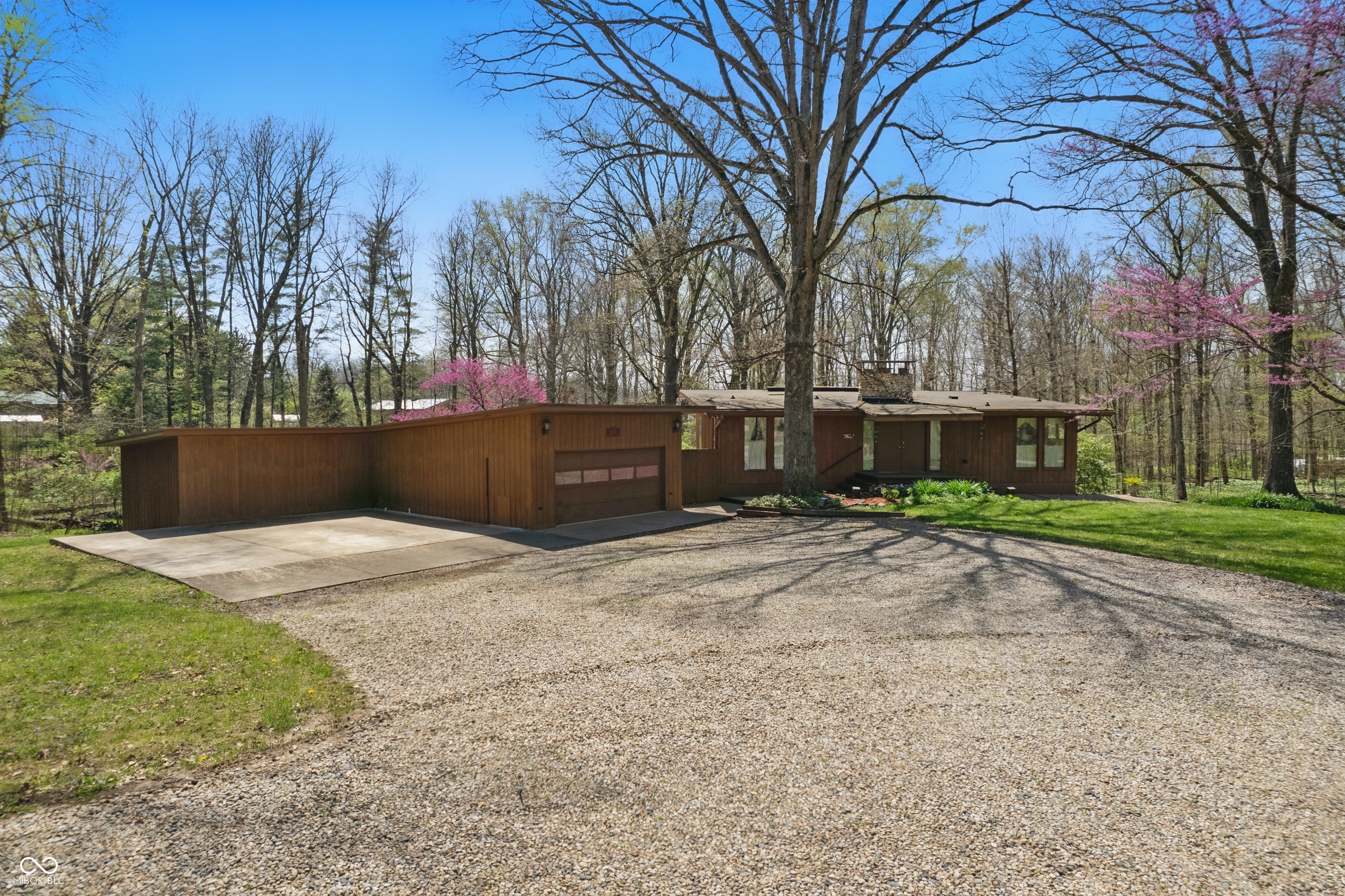 Property Photo: 16632 Oak Road IN 46074