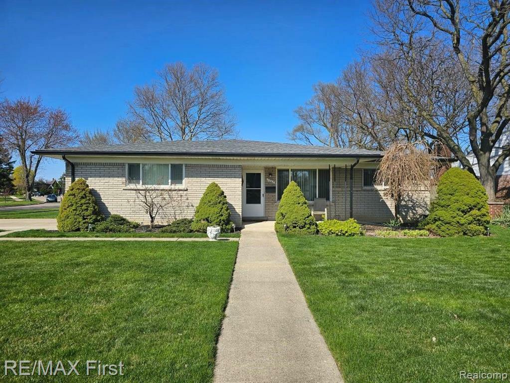 11065 Forrer Drive  Sterling Heights MI 48312 4944 photo